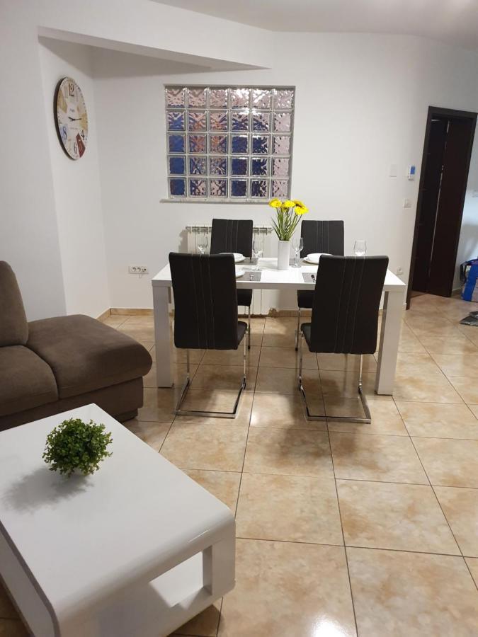 Apartma Maja, Mateja Capodistria Esterno foto